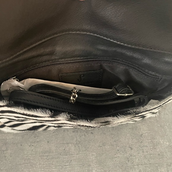 100% Genuine Leather Zebra Print Clutch/Crossbody Bag - Picture 3 of 6